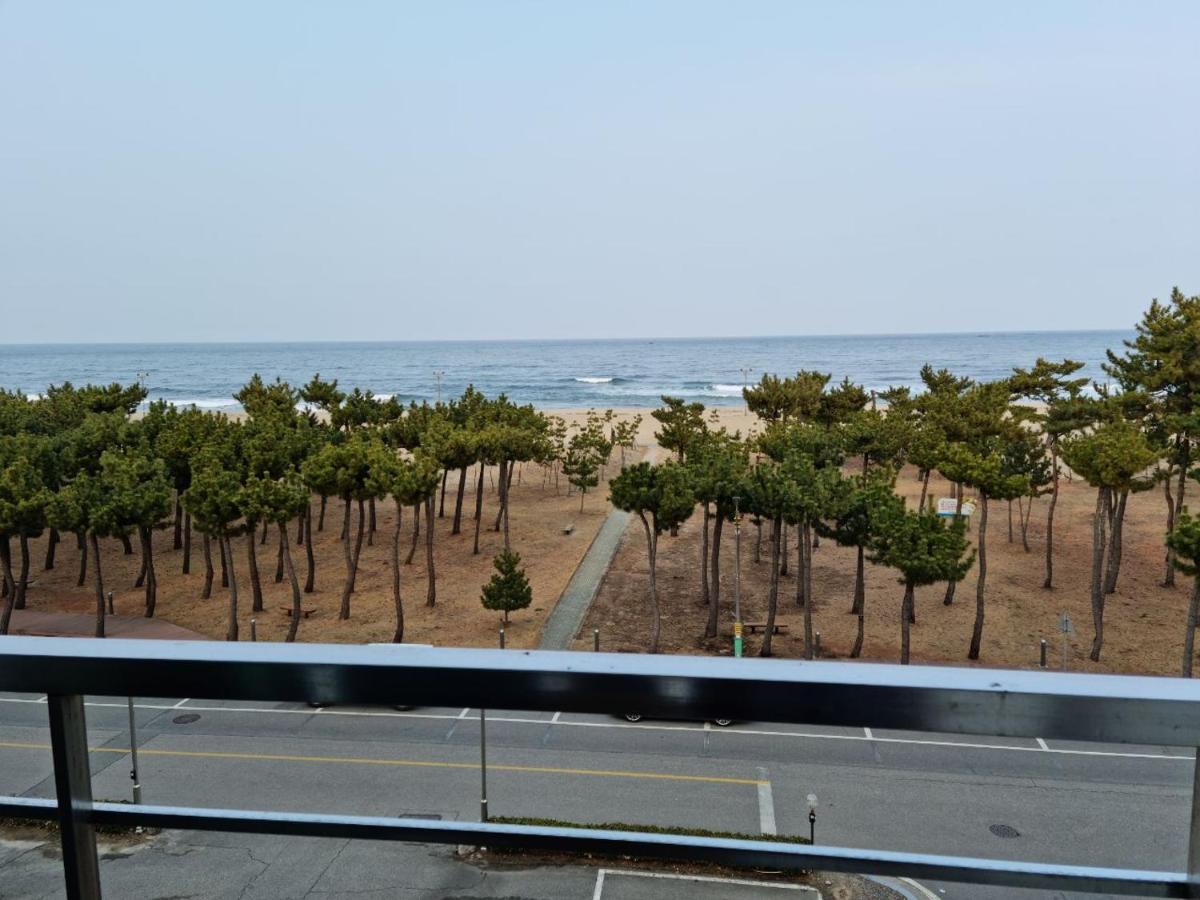 Pine Beach Yangyang Zewnętrze zdjęcie