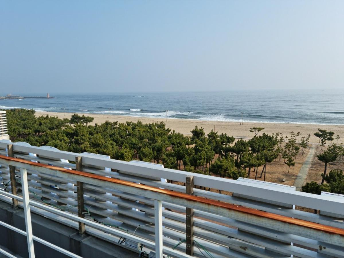 Pine Beach Yangyang Zewnętrze zdjęcie