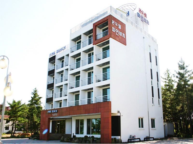 Pine Beach Yangyang Zewnętrze zdjęcie